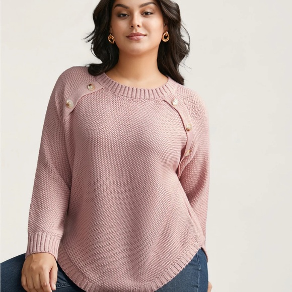 NWT bloomchic size 18/20 Plain Textured Button Detail Curved Hem Pullover - Picture 1 of 8